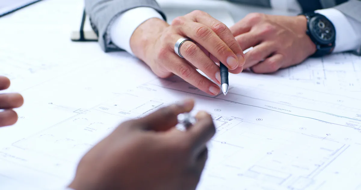 Umowa na projekt – co musi zawierać i jak chronić interesy inwestora i projektanta